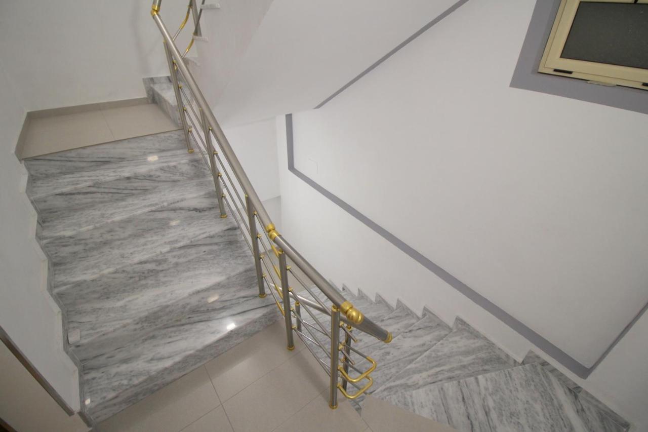 Doka Center Apartments Sarandë Eksteriør bilde